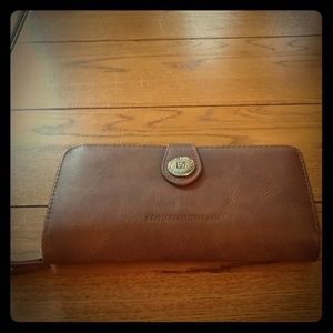 Large stone mountain brown wallet